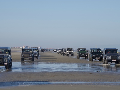 Defenders op het strand by Danny Semal